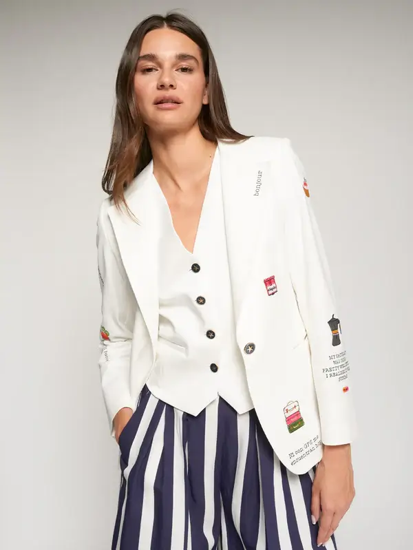 Chaqueta blanca bordados Bonjour Vilagallo