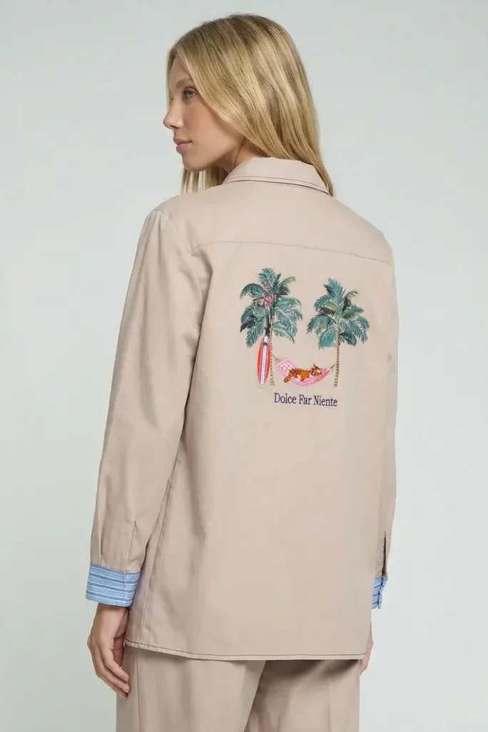 Chaqueta beige botones colores Vilagallo