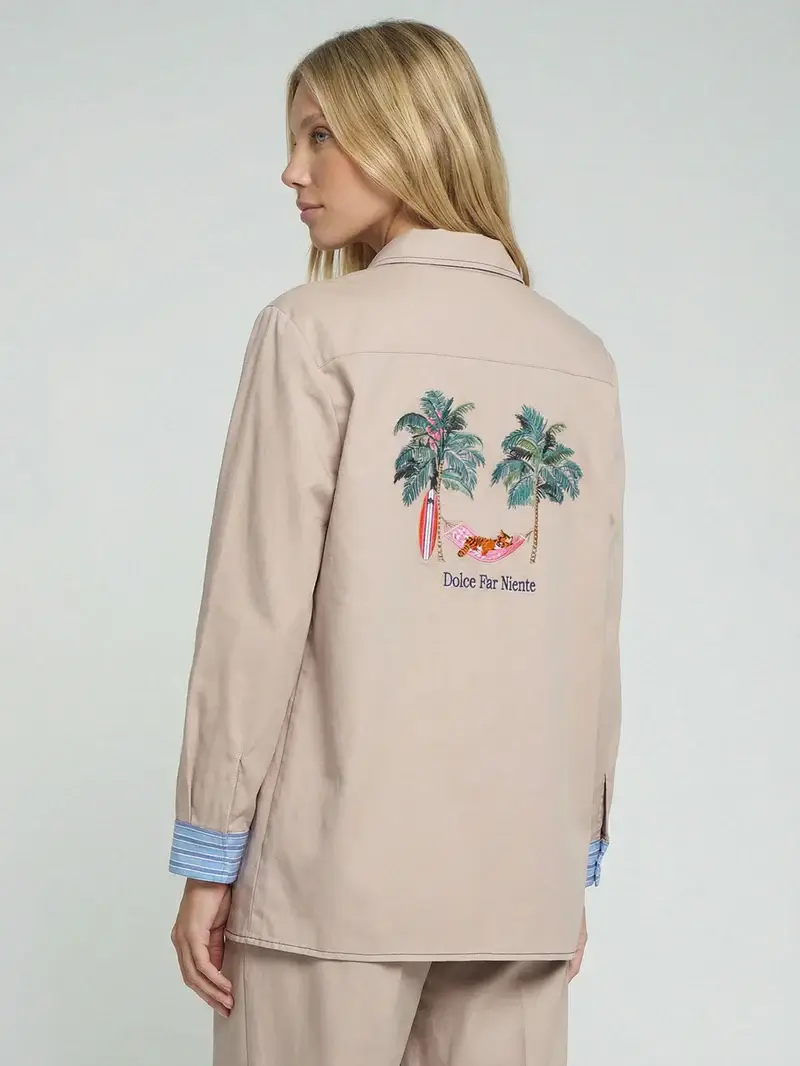 Chaqueta beige botones colores Vilagallo