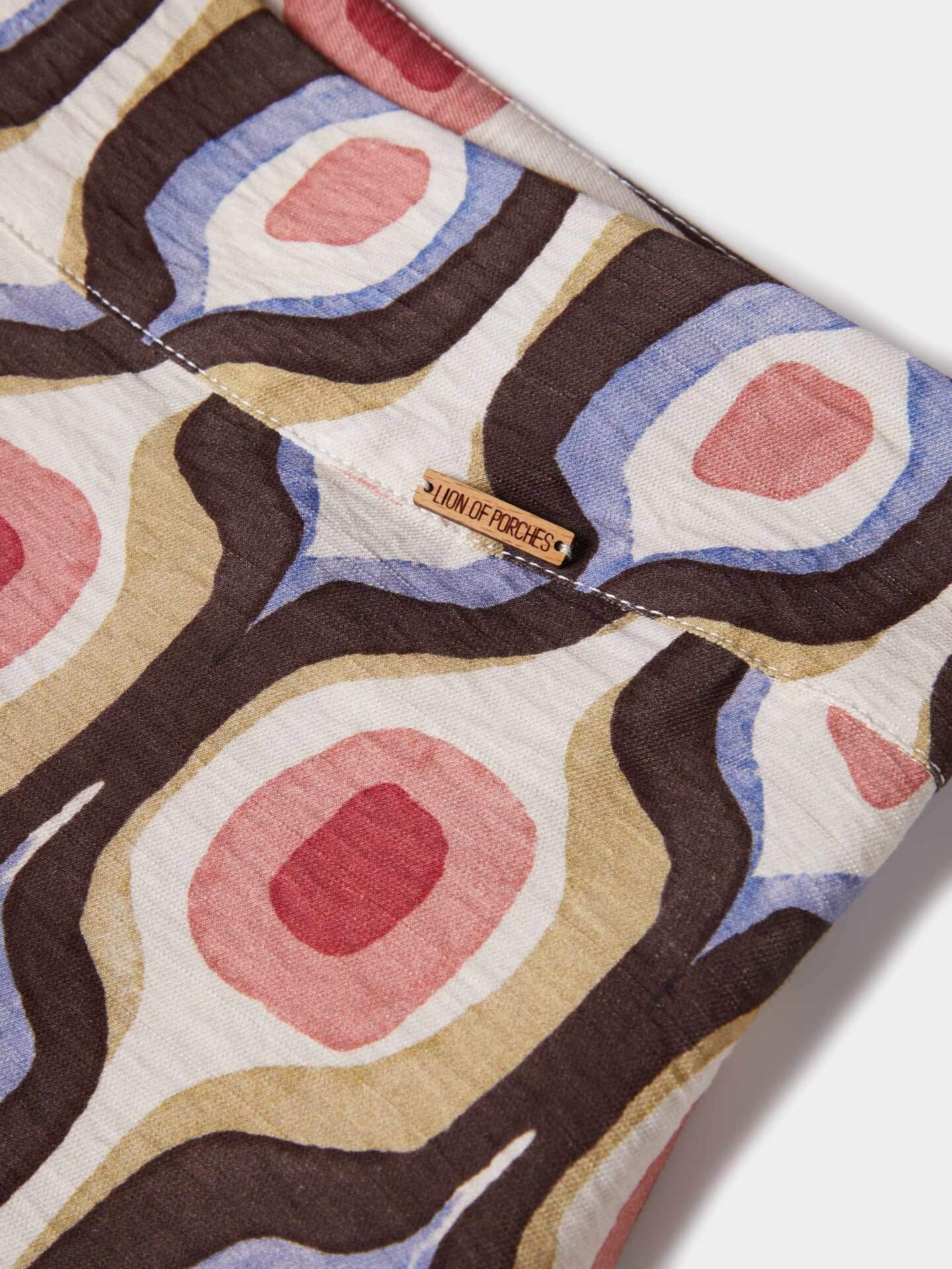 Pantalón ancho con estampado Lion of Porches