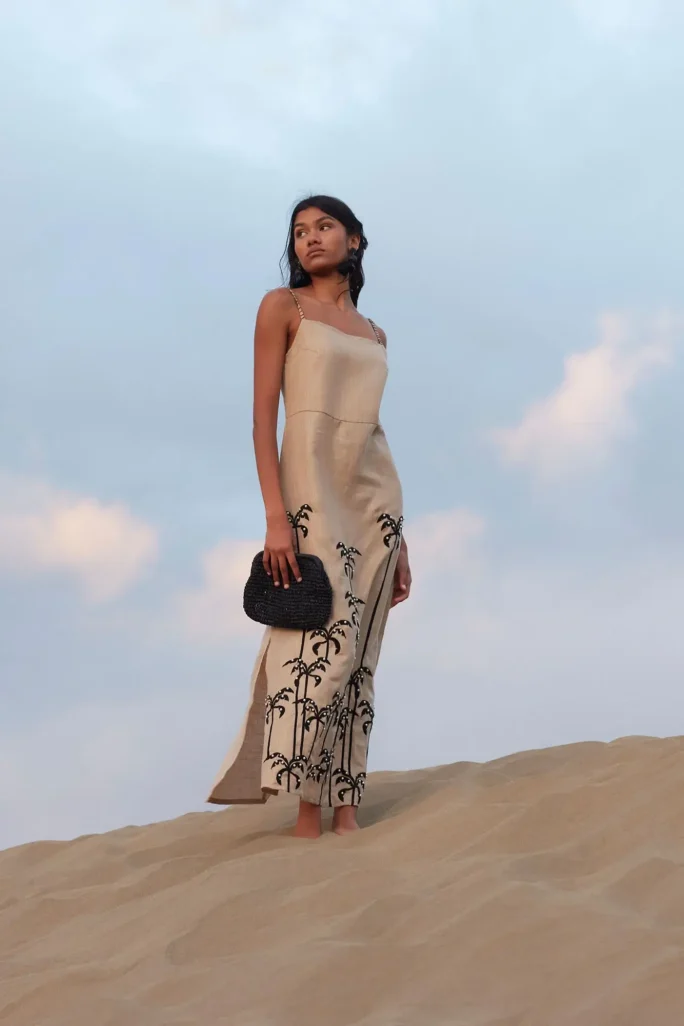 Vestido Palmar beige Coosy