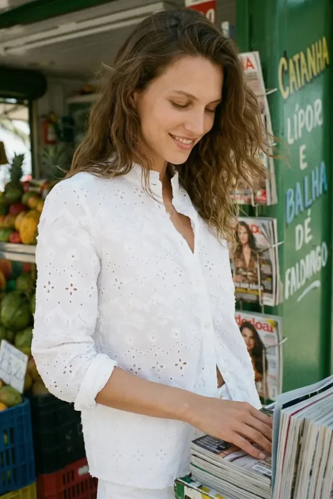 Camisa blanca bordado Vilagallo